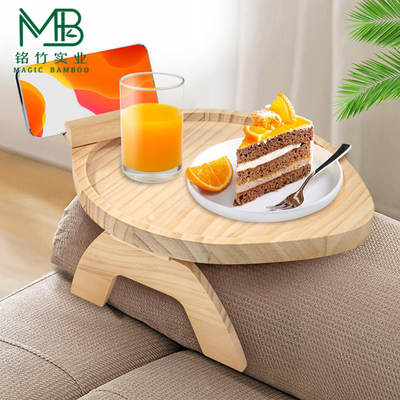 Custom bamboe bank arm tray met 360° draaibare telefoonhouder voor woonkamer
